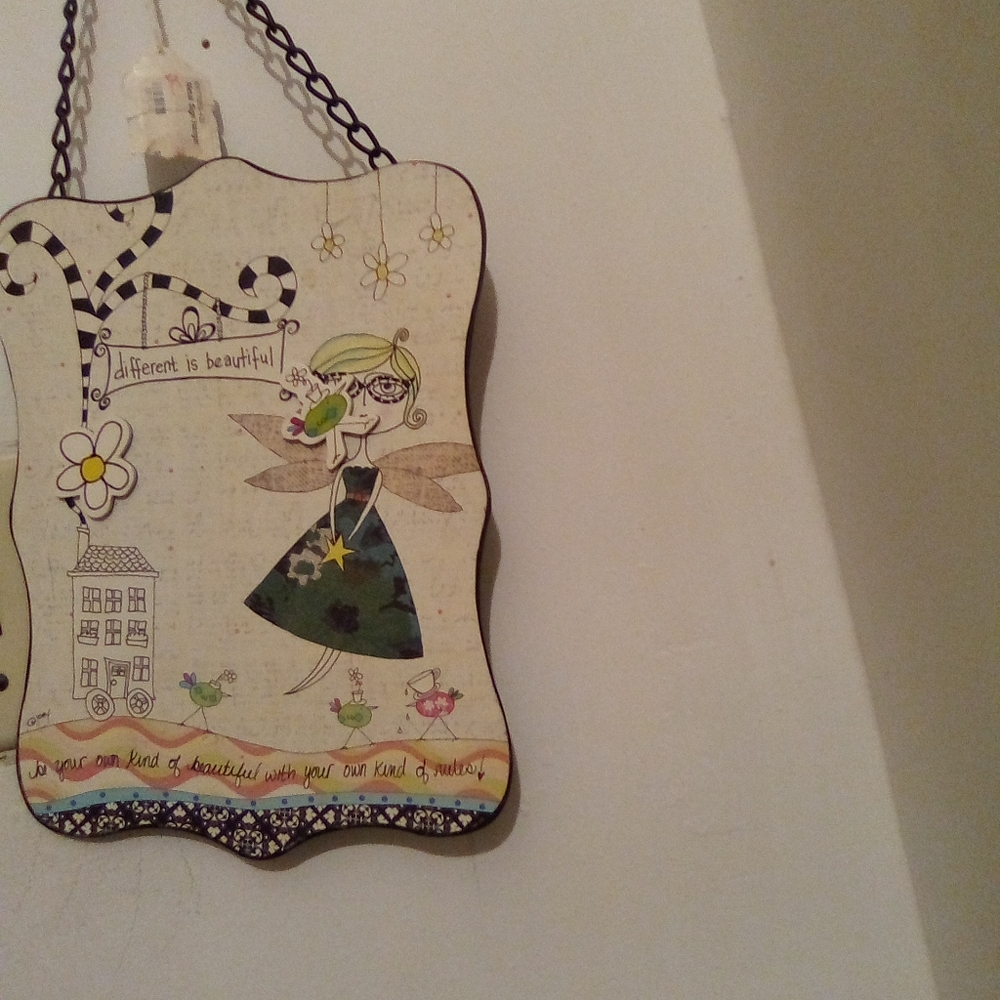 Pictura  Kitters metal sign Different is beautiful . Magnetic with pictures